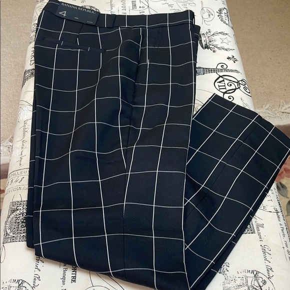 Banana Republic Pants - Banana Republic Ryan Slim Straight-fit Washable Windowpane Pants